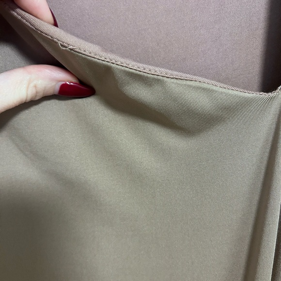 Taupe cut out dress - Picture 4 of 9